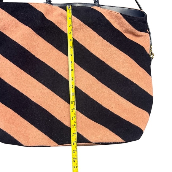 Anthropologie Striped Fuzzy Tote Bag Pouch Combo Pink & Navy Carry On Weekender - Picture 9 of 10